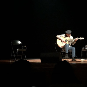 把移动公司小情人车震在线播放
